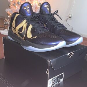 Nike Kobe V Protro Eggplant Black Metallic Gold